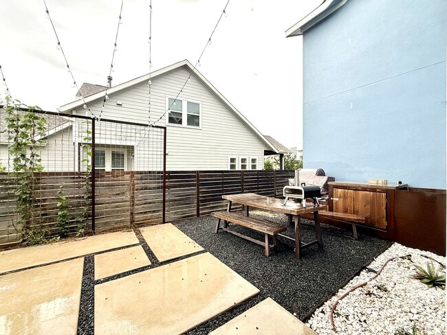 Building Photo - Goodnight Ranch Subdivision - 3 bedroom w/ Office!