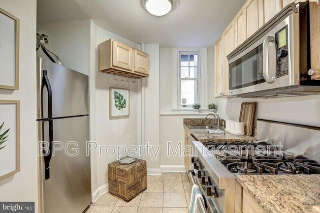 Building Photo - 1618 S St NW