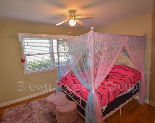 Building Photo - 1 Lee Ct