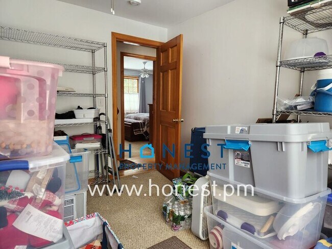 Building Photo - 12 Joey Ln