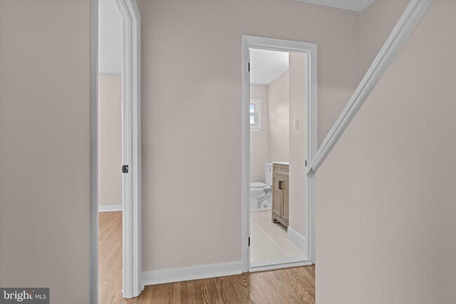 Building Photo - 131 Kipling Dr