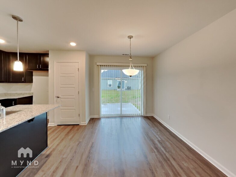 Building Photo - 119 Dasher Dr