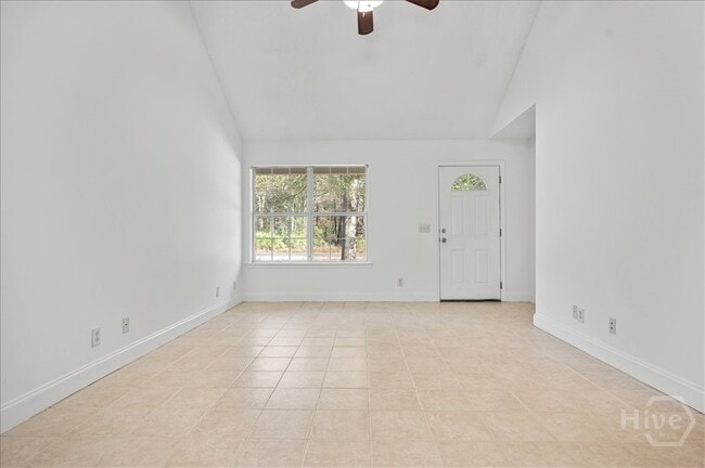 Building Photo - 479 Archer Rd