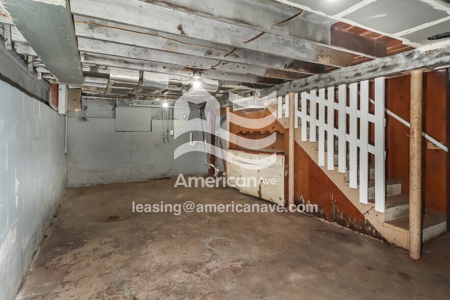 Building Photo - 711 Haney Ave