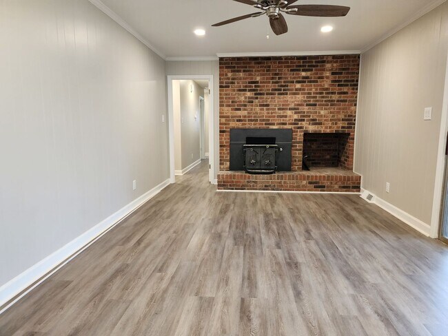 Building Photo - Remodeled Brick Rancher With a Screened Po...