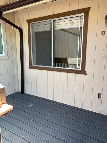 Balcony - 5700 Olmeda Ave