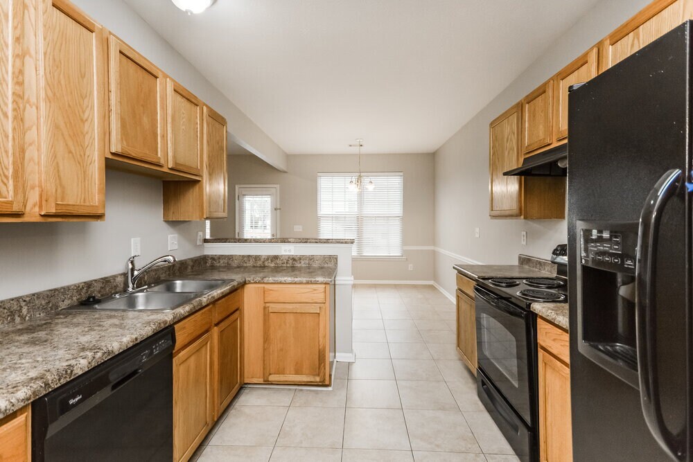 Building Photo - 2331 Temple View Ct