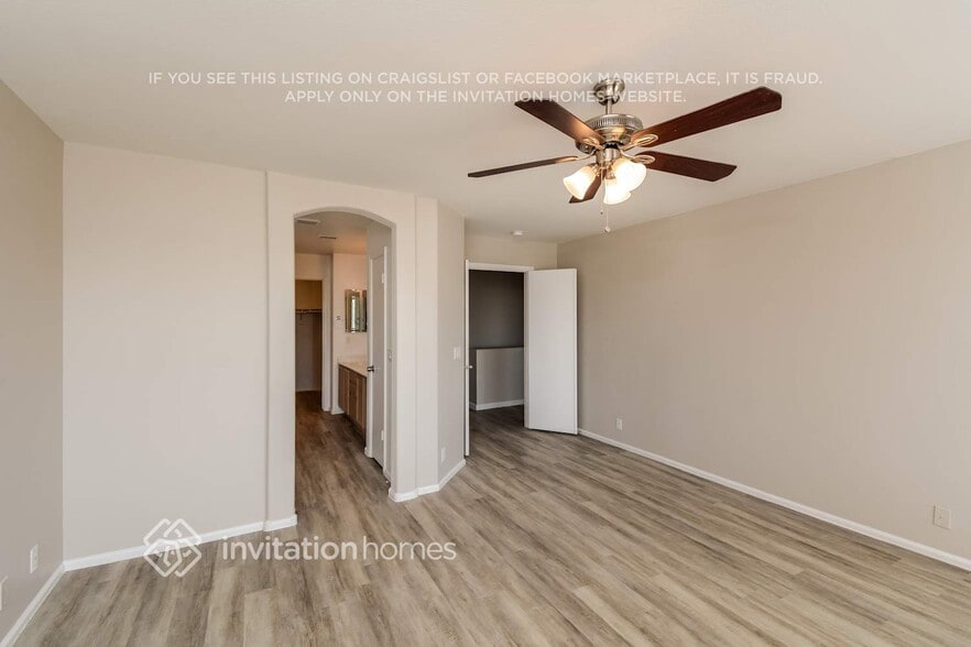 Building Photo - 8793 W Laurel Ln