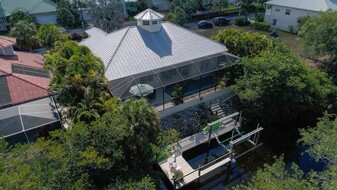 Building Photo - 27100 Flamingo Dr