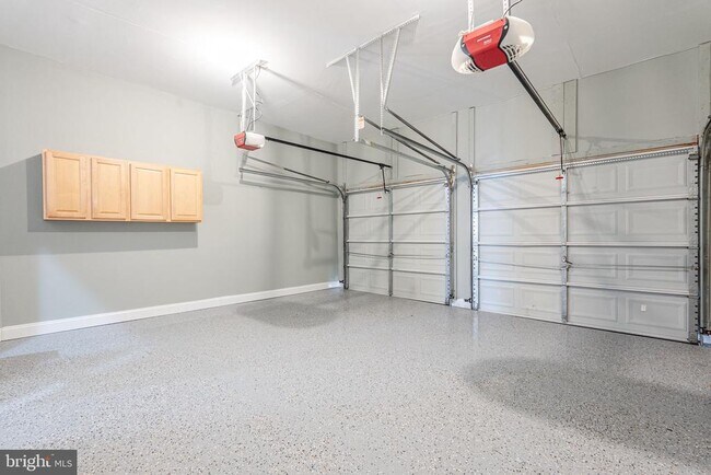 Building Photo - 15433 Leeds Hill Way