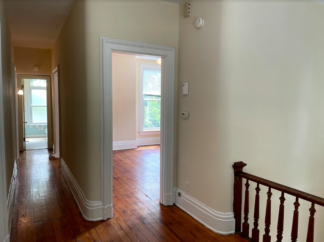 Building Photo - 2618 Eden Ave