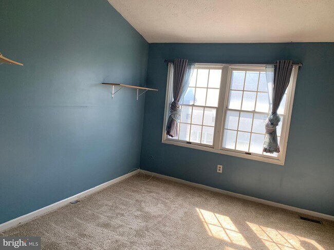 Building Photo - 4337 Regalwood Terrace