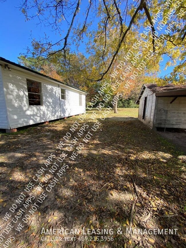 Building Photo - 235 Chapmon Rd.-
