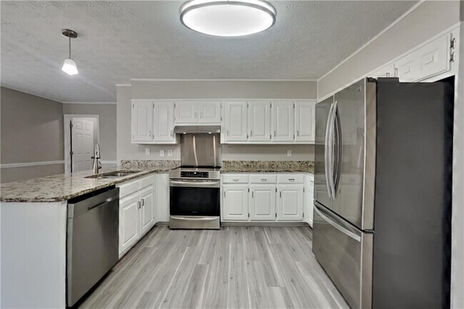 Building Photo - 210 Timber Laurel Ct