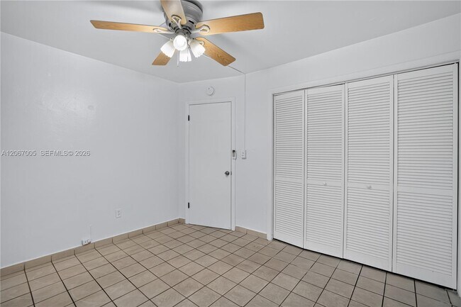 Building Photo - 1600 S Le Jeune Rd