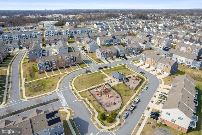 Building Photo - 9715 Summerton Dr