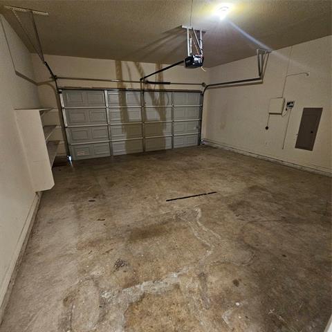 Building Photo - 922 Meadow Flower Ln