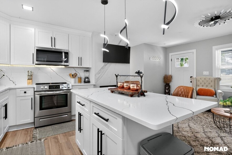 Building Photo - 2022 Boulderview Dr SE