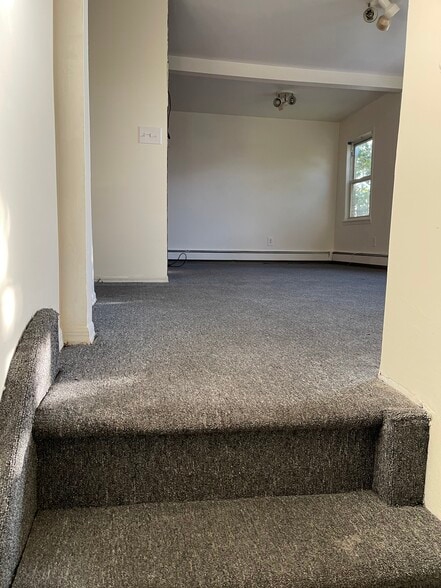 Building Photo - 34 Avenue A