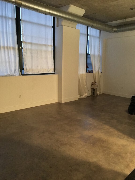 Building Photo - 21 Illinois St