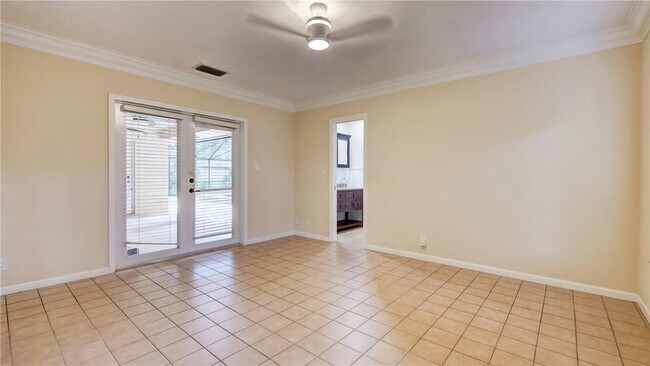 Building Photo - 10890 SW 83rd Ave