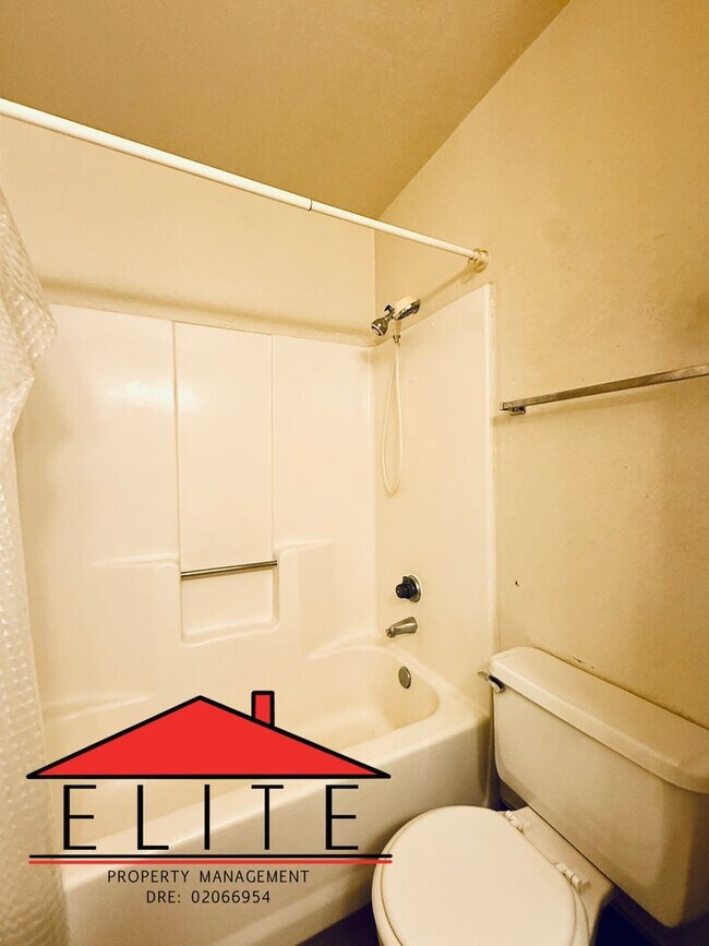 Building Photo - AVAILABLE SOON!!