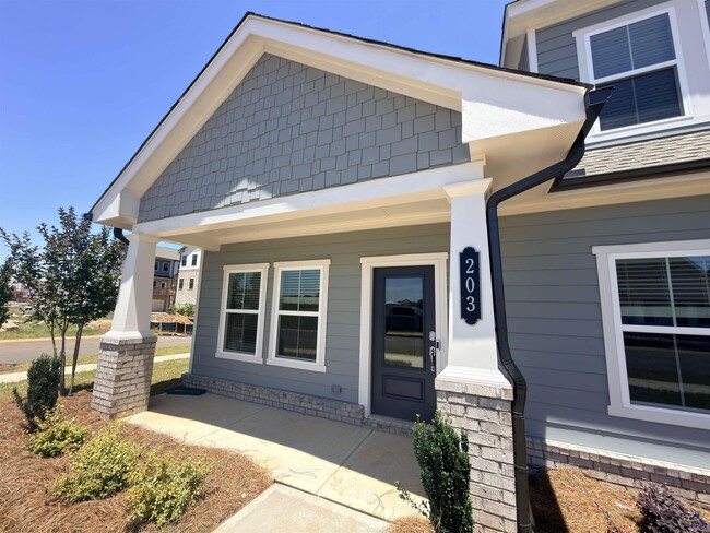 Building Photo - 203 Ensemble Blvd