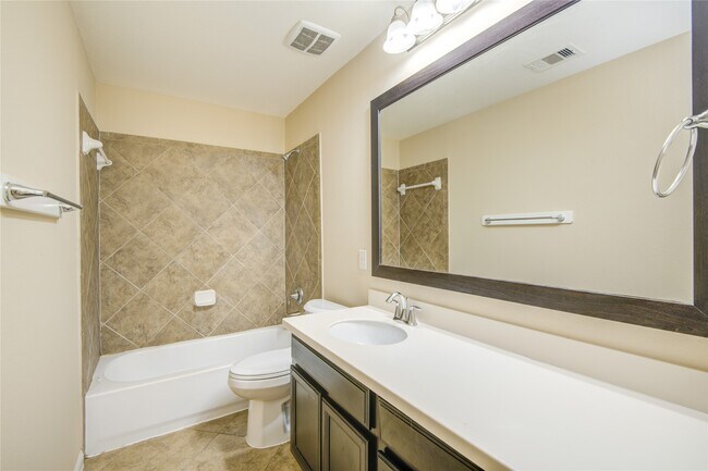 Building Photo - 26322 Creston Cliff Ct