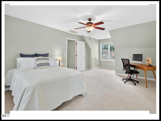 Building Photo - 5207 Tahoe Dr