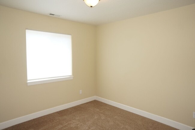 Building Photo - NE Piedmont 3-bedroom Beauty!