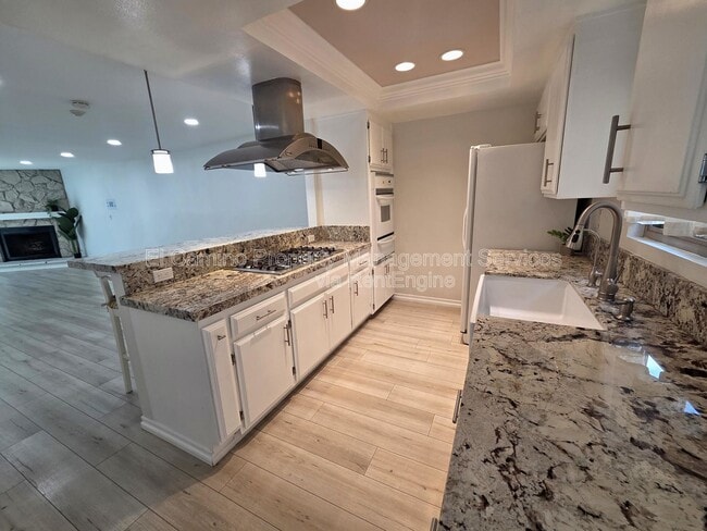 Building Photo - 2520 Graham Ave