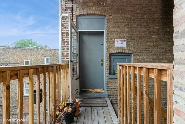 Building Photo - 3041 W George St