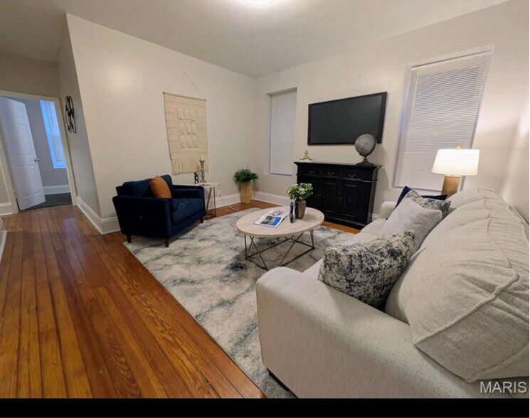 Building Photo - 3418 Hartford St