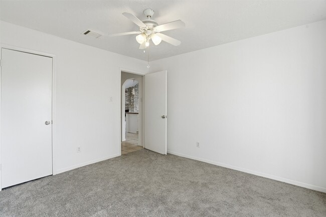 Building Photo - 10306 Jillana Kaye Dr