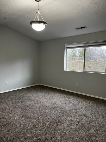 Building Photo - 3301 NW 47th Dr