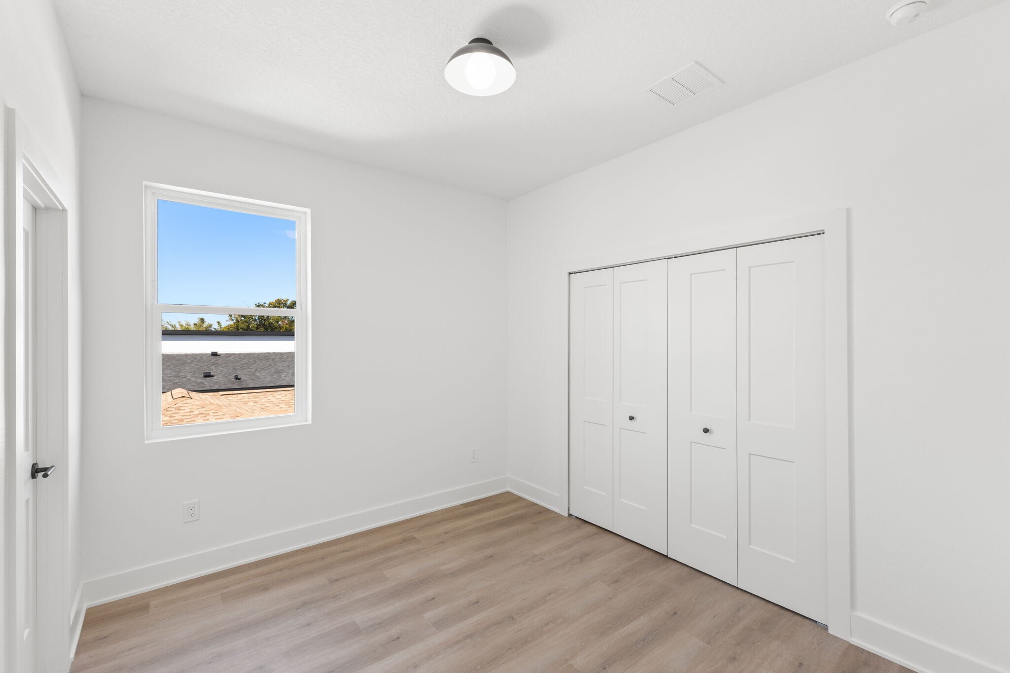 Building Photo - 2525 13th Ave N