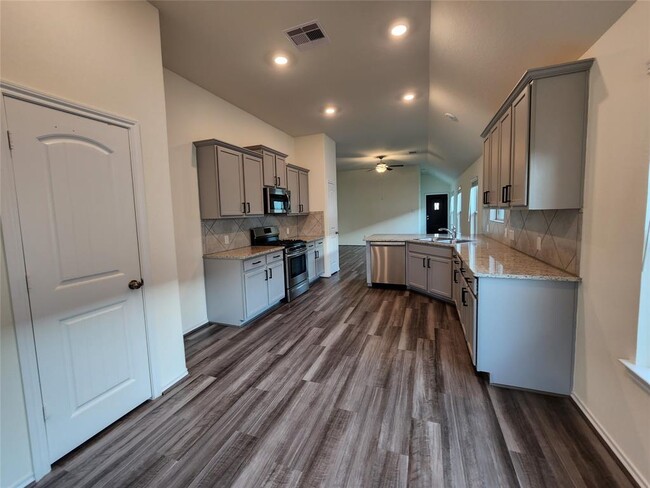 Building Photo - 25702 Royal Catchfly Rd