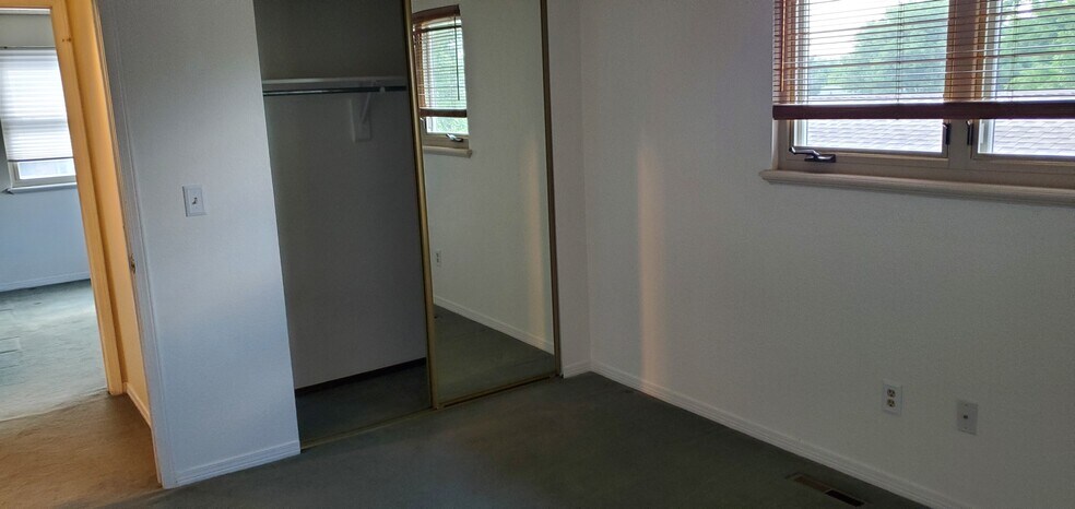 Building Photo - 9150 Garrison St