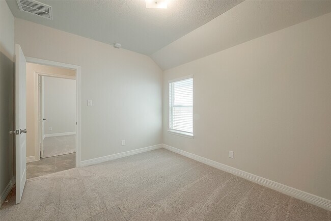 Building Photo - 40712 Guillemont Ln