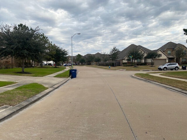 Building Photo - 7911 Sydney Bay Ct