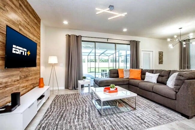 Building Photo - 2414 Dubai St