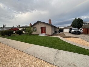 Building Photo - 7323 Luxor St