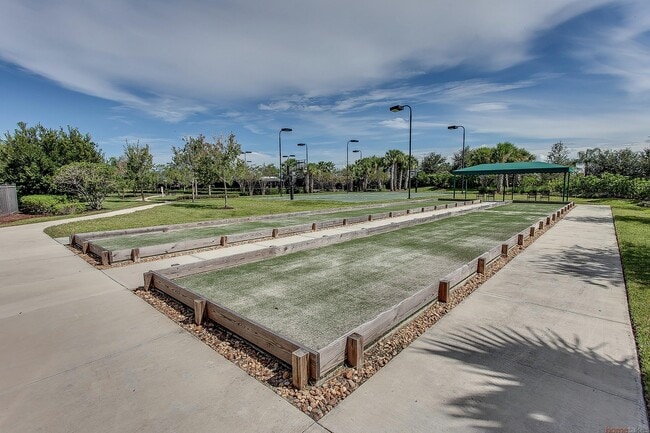 Building Photo - 12091 SW Bennington Cir