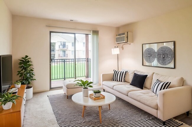Interior Photo - Aspen Chase