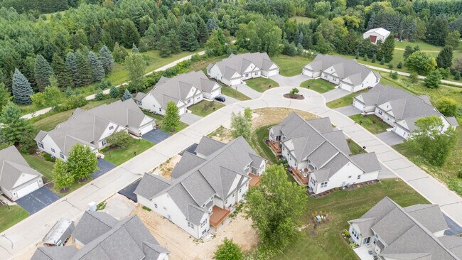 Building Photo - 1793 Cedar Ridge Dr