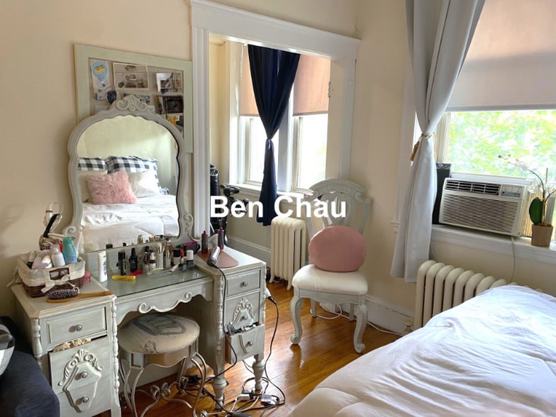 Building Photo - 1610 Massachusetts Ave