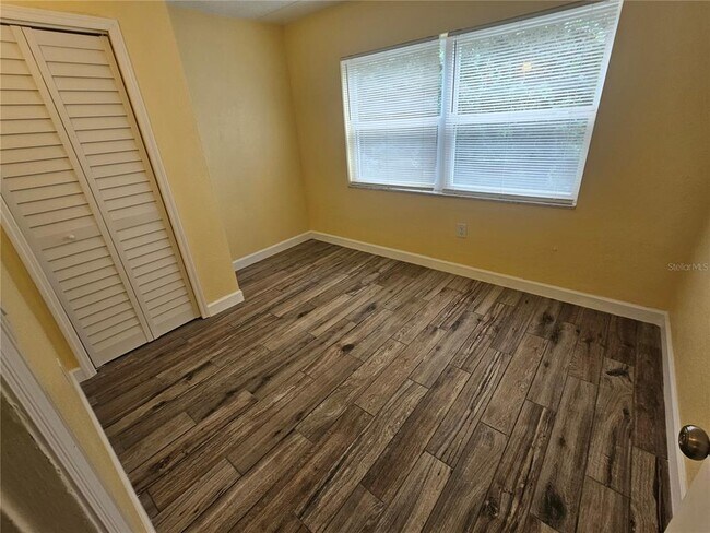 Building Photo - 2035 Alpine Rd