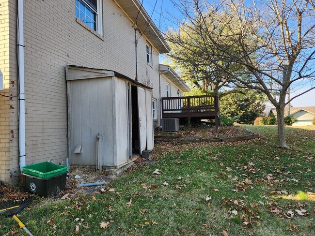 Building Photo - 104 Linwood Dr