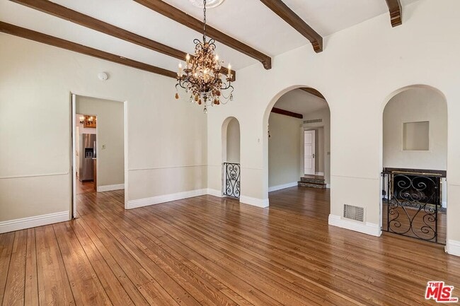 Building Photo - 1215 Edris Dr