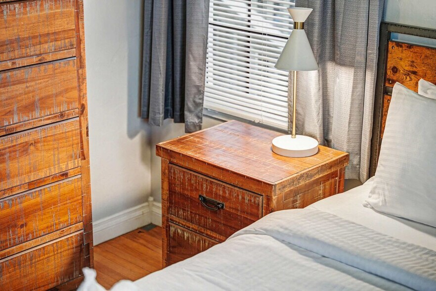 Building Photo - 7221 Vassar Ave